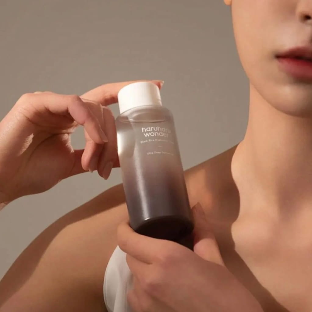 Haruharu Wonder Black Rice Hyaluronic Toner
